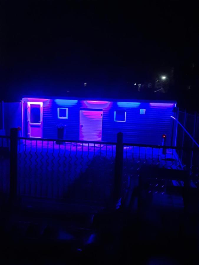 Adorable Private Suite With Free Street Parking Λέστερ Εξωτερικό φωτογραφία
